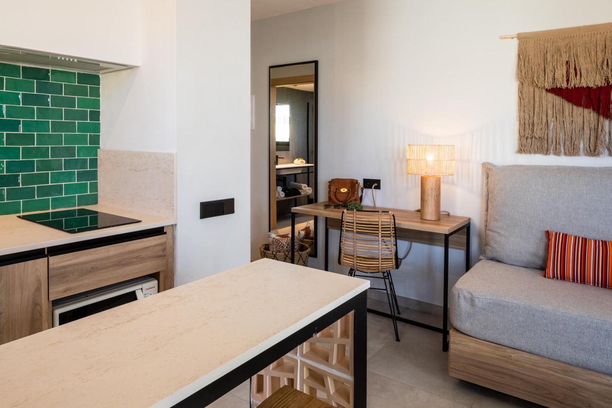 Aparthotel Casita Blanca - Adults Only San Antonio  Kültér fotó